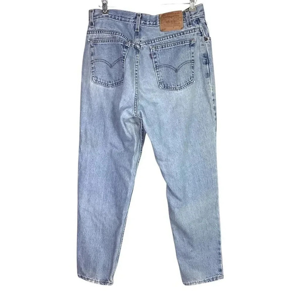 VTG Levis 550 Jeans Women 16 M Relax Tapered Natural Distressing Mom USA Made - Picture 5 of 8